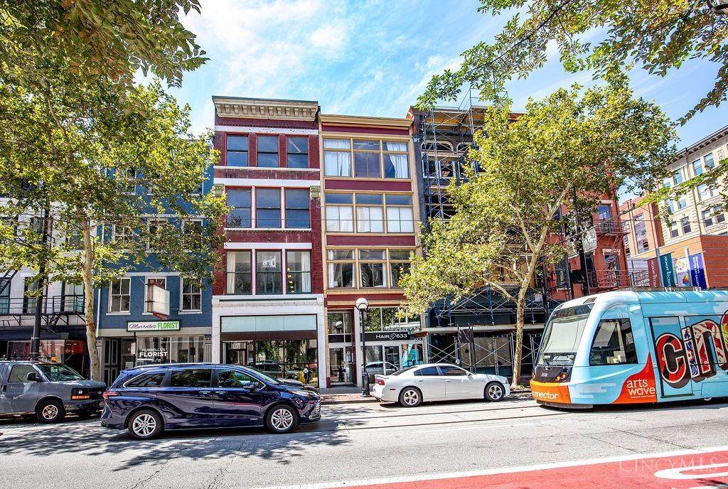 633 Main Street - Photo 1