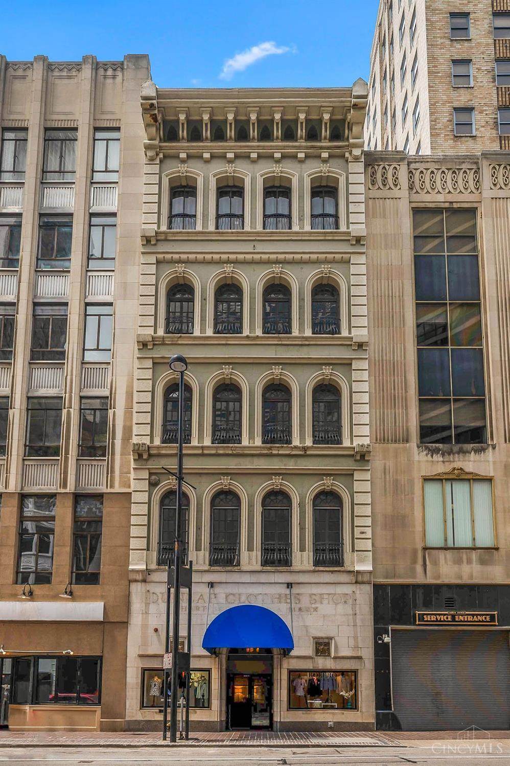 417 Vine Street - Photo 1