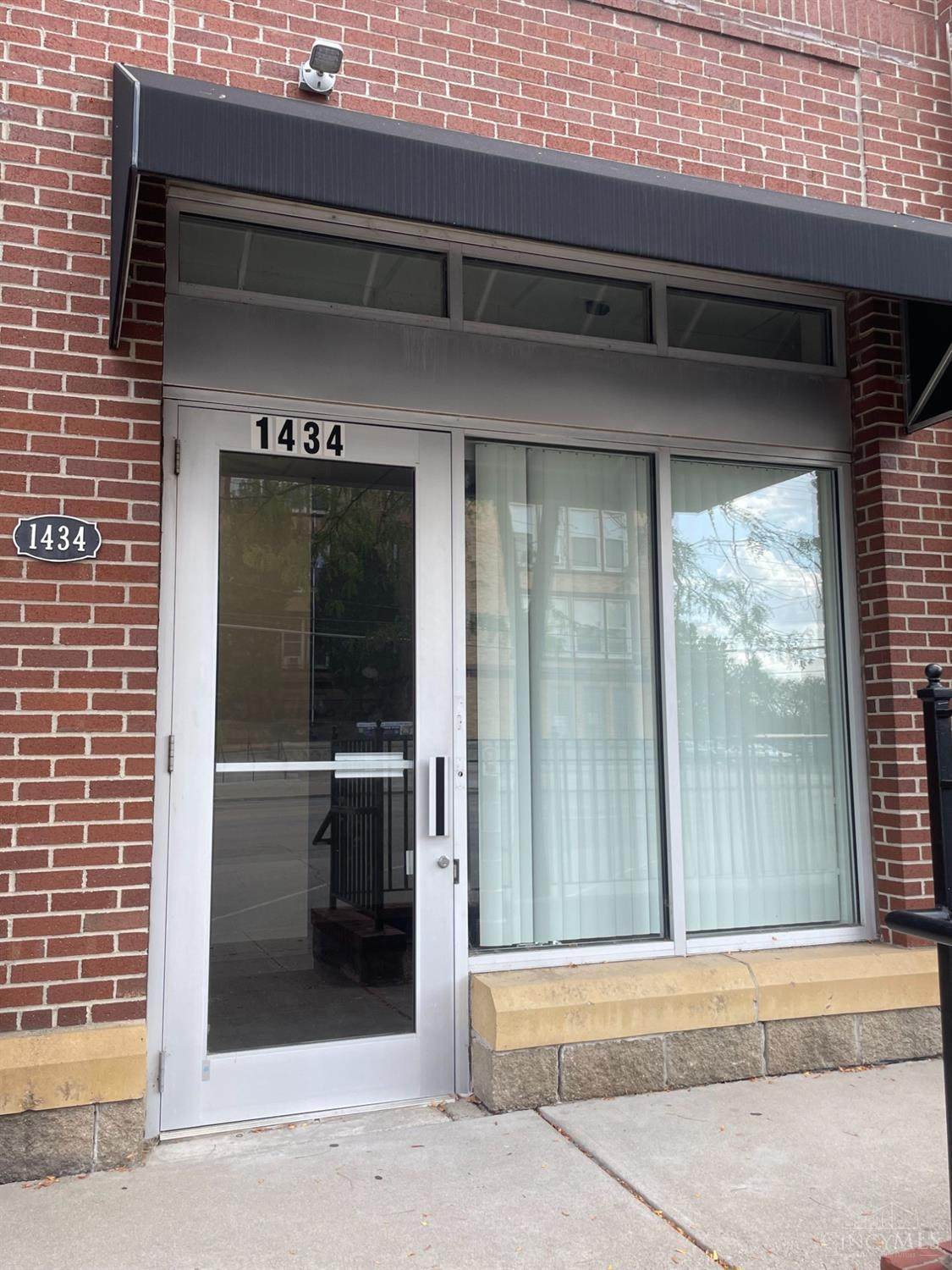 1434 Linn Street - Photo 1