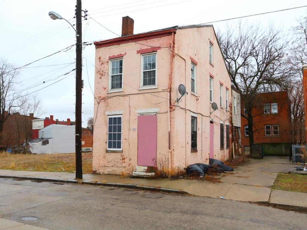 845 Charlotte Street - Photo 1