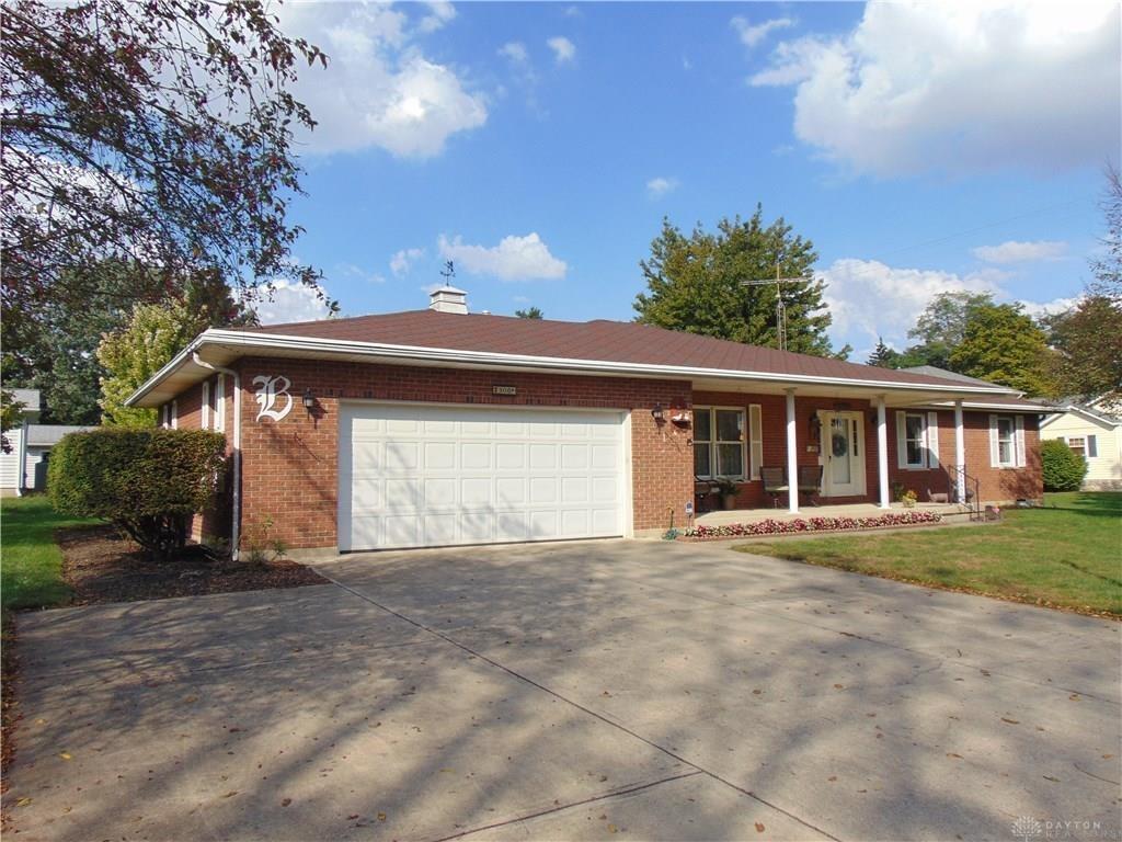 300 Division Street - Photo 1