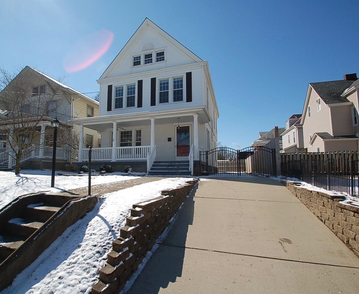 2311 Jefferson Avenue - Photo 1