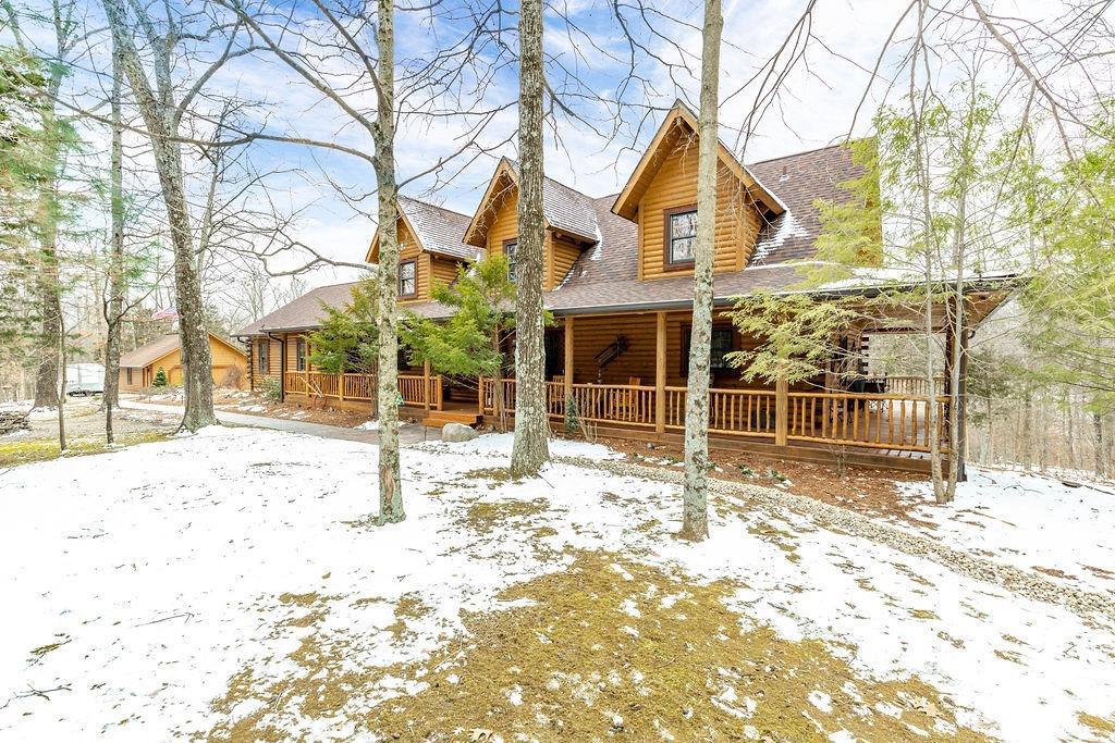 1042 Pucksinwah Point Drive - Photo 1