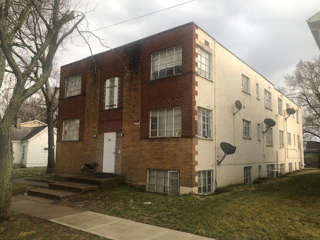 631 Mulberry Street - Photo 1