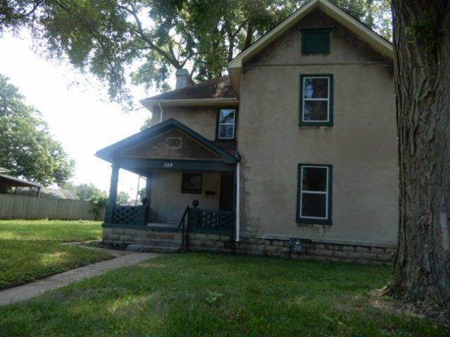 709 Clark Street - Photo 1