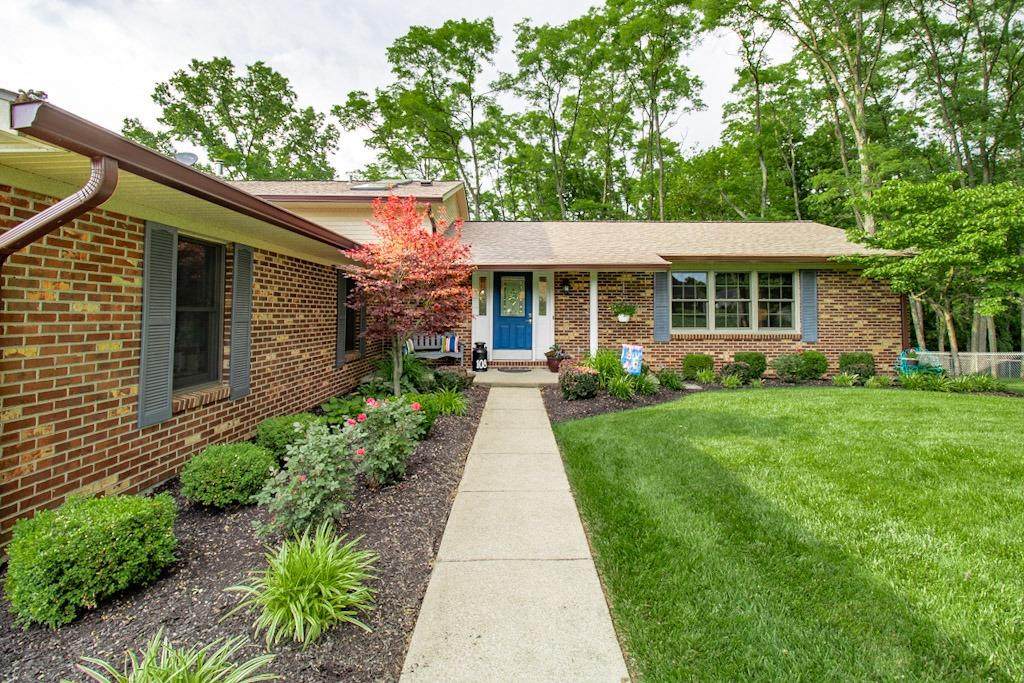 108 Garden Circle - Photo 1