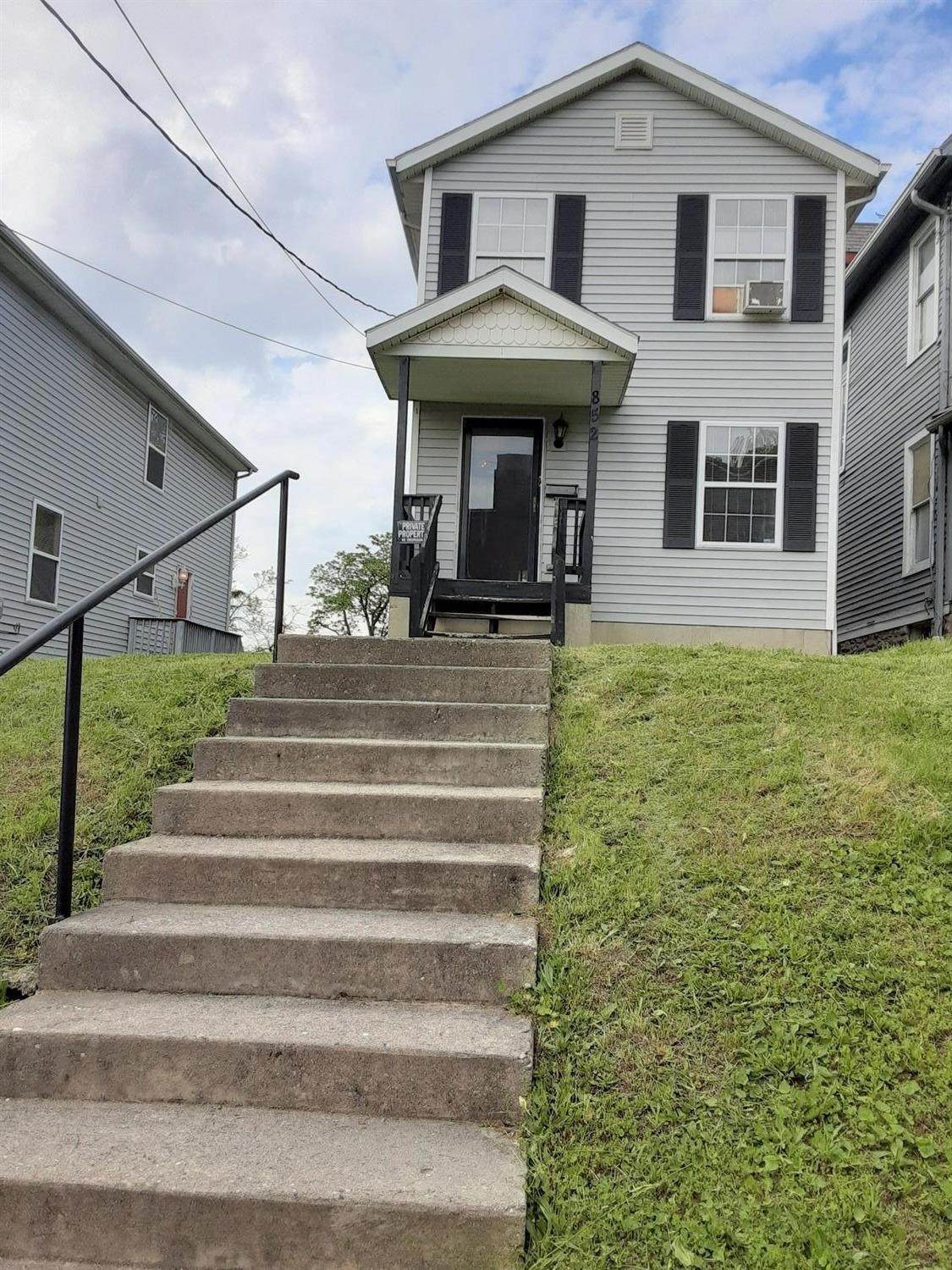 852 Buena Vista Place - Photo 1