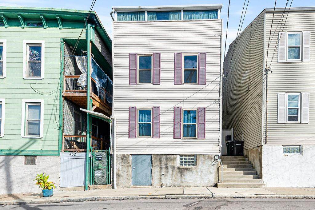 406 Mohawk Street - Photo 1