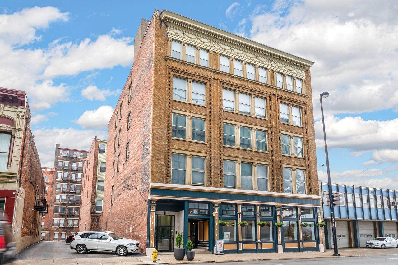335 Fifth Street - Photo 1