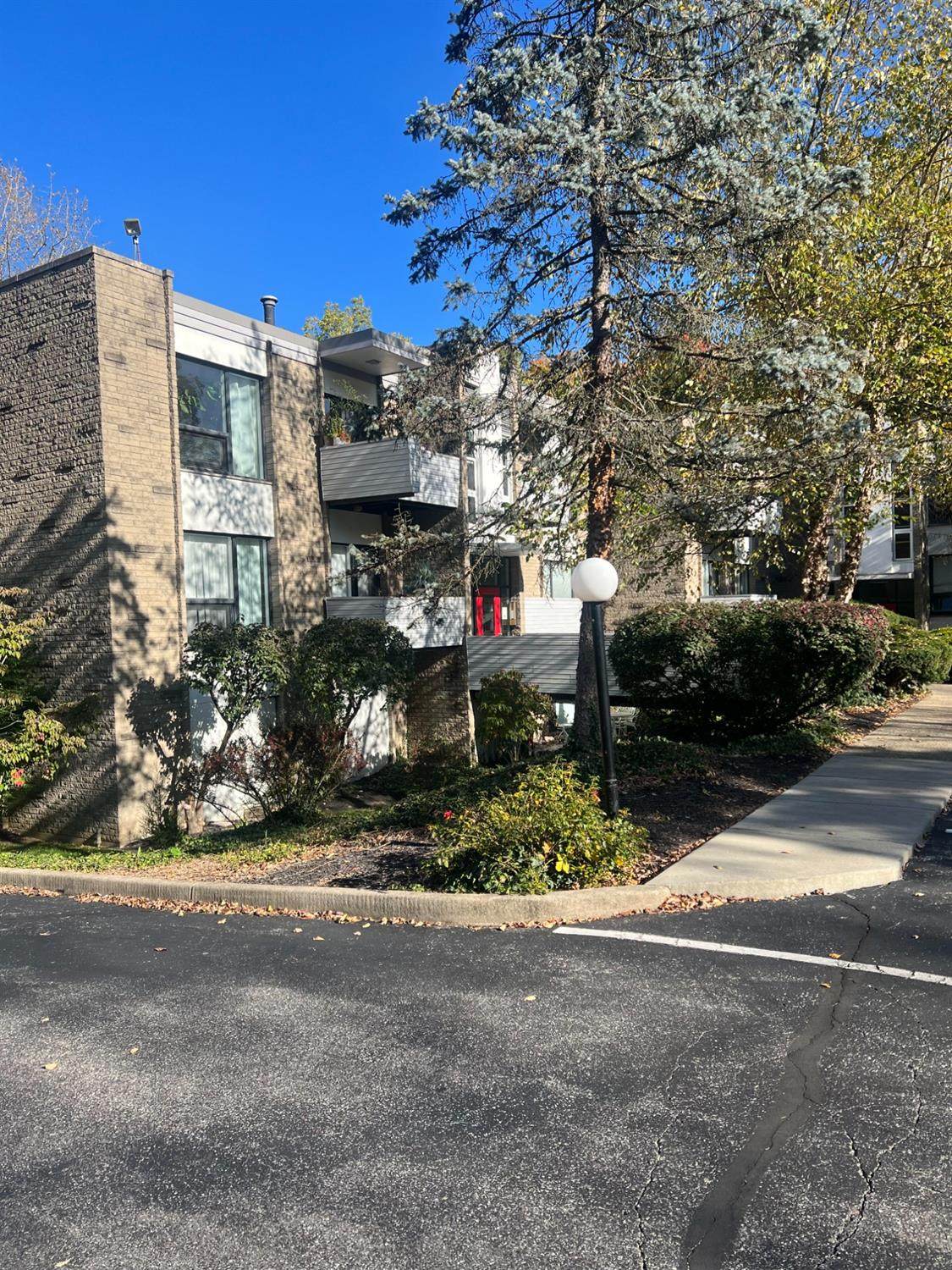 399 Galbraith Rd - Photo 1