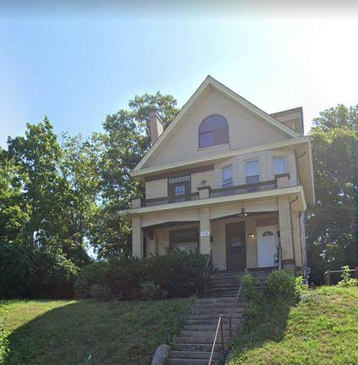 954 Hawthorne Ave - Photo 1