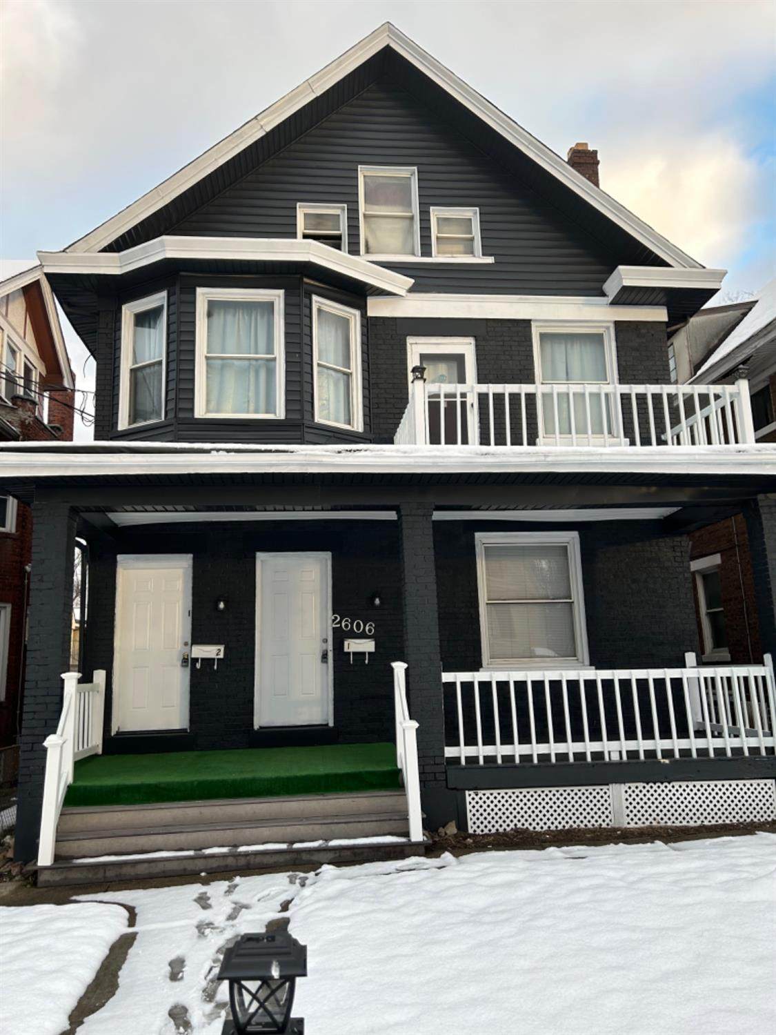 2606 Melrose Ave - Photo 1