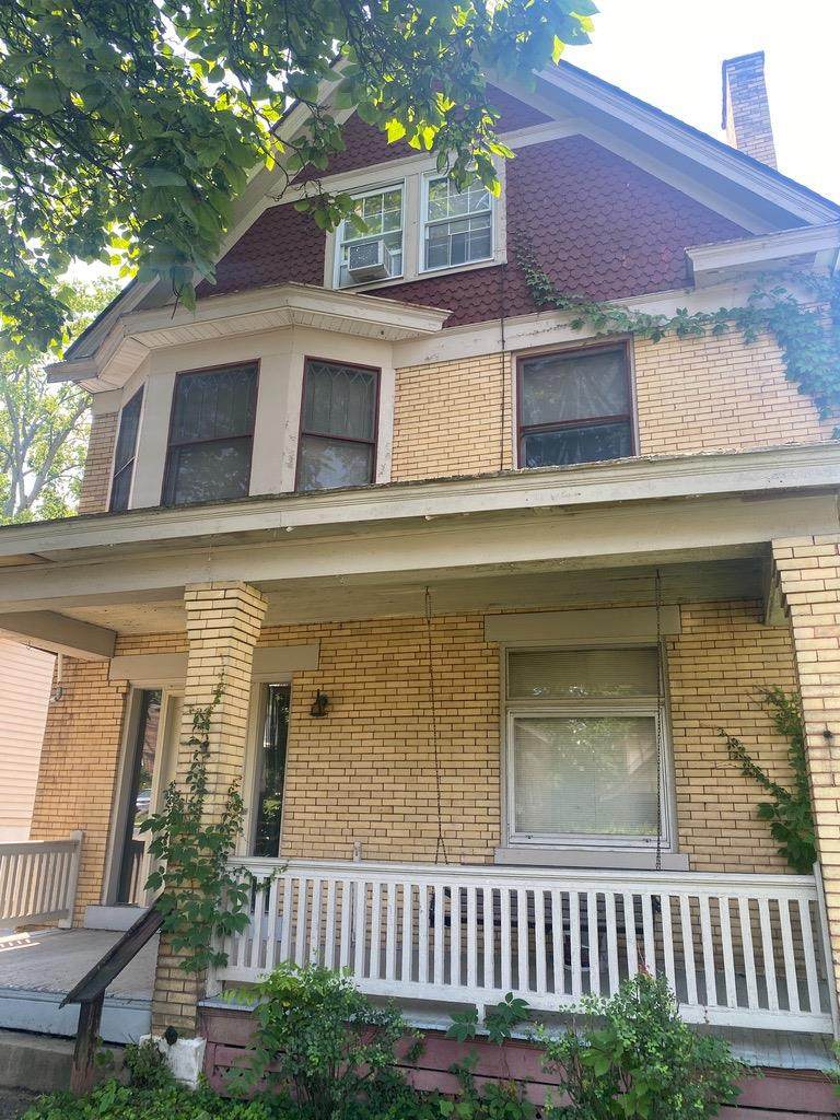 635 Greenwood Avenue - Photo 1