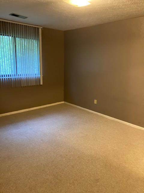 518 Riddle Road - Photo 1
