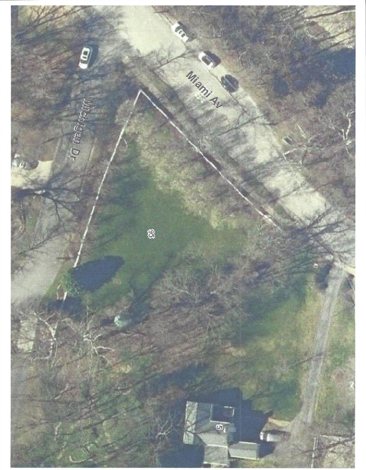 95 Michigan Dr - Photo 1