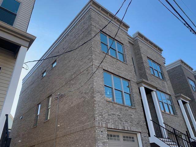 537 Ringgold Street - Photo 1