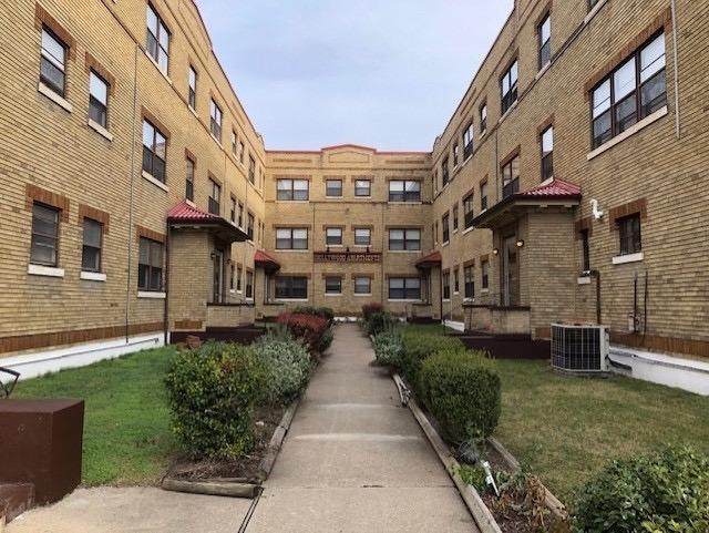5818 Hamilton Avenue - Photo 1