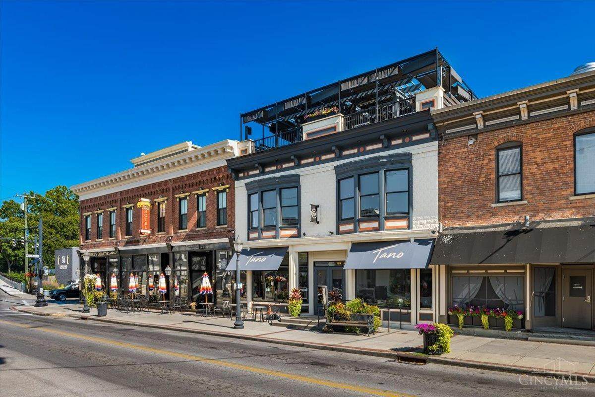 204 Loveland Avenue - Photo 1