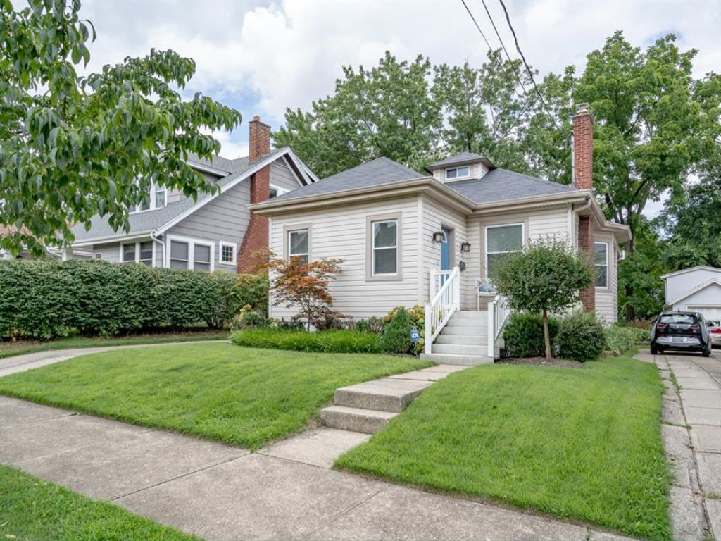 3542 Saybrook Avenue - Photo 1