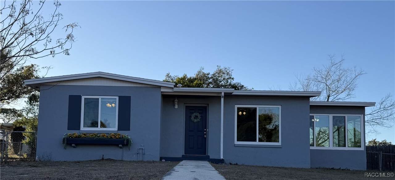 405 Copperfield Road - Photo 1