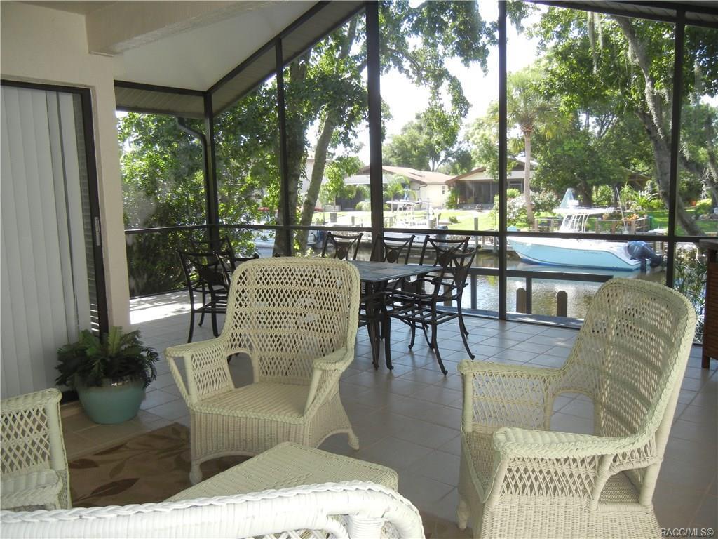 5204 Riverview Circle - Photo 1