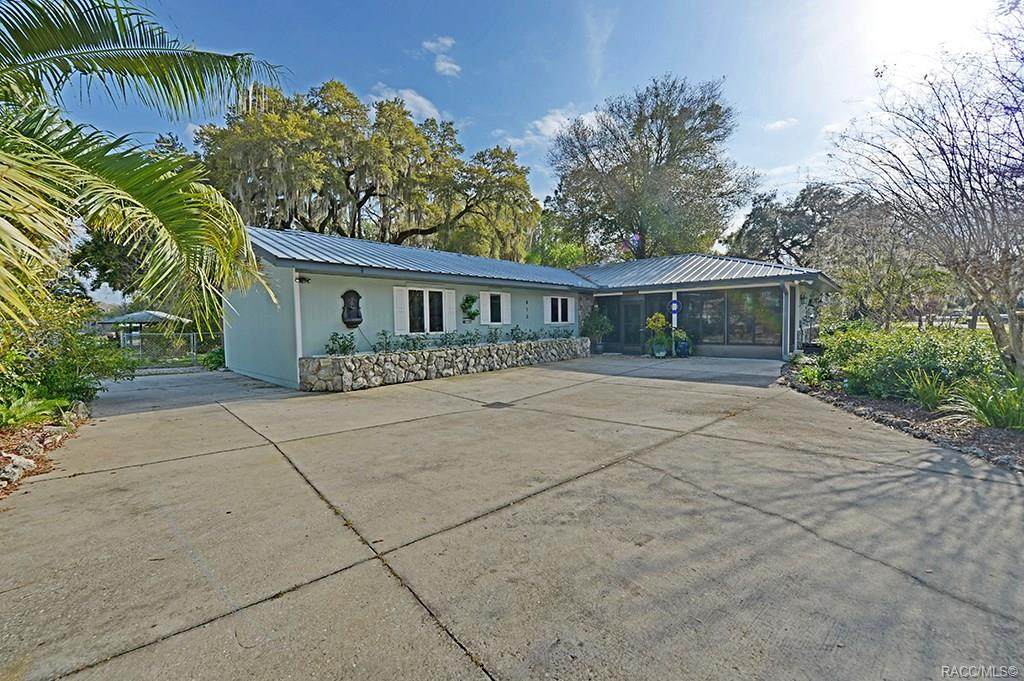 415 Hunting Lodge Drive - Photo 1 415 Hunting Lodge Drive - Photo 1