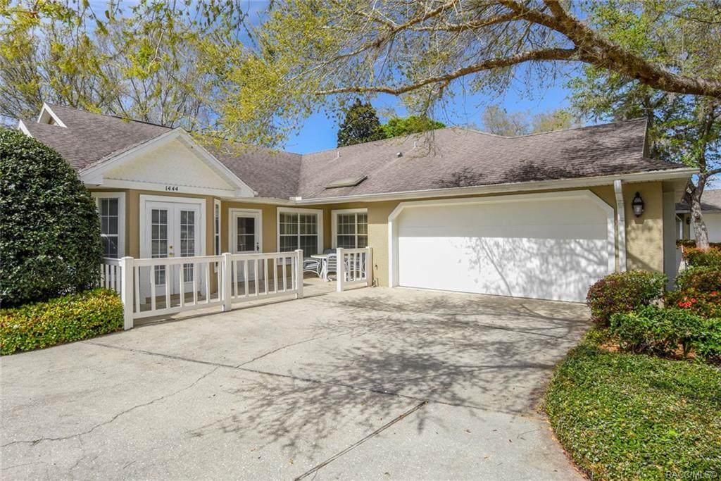 1444 Endicott Point - Photo 1