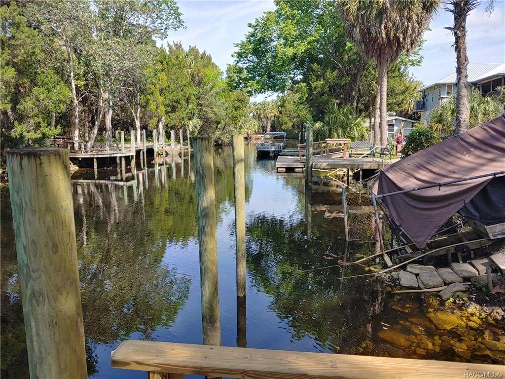 12 Palm Drive - Photo 1