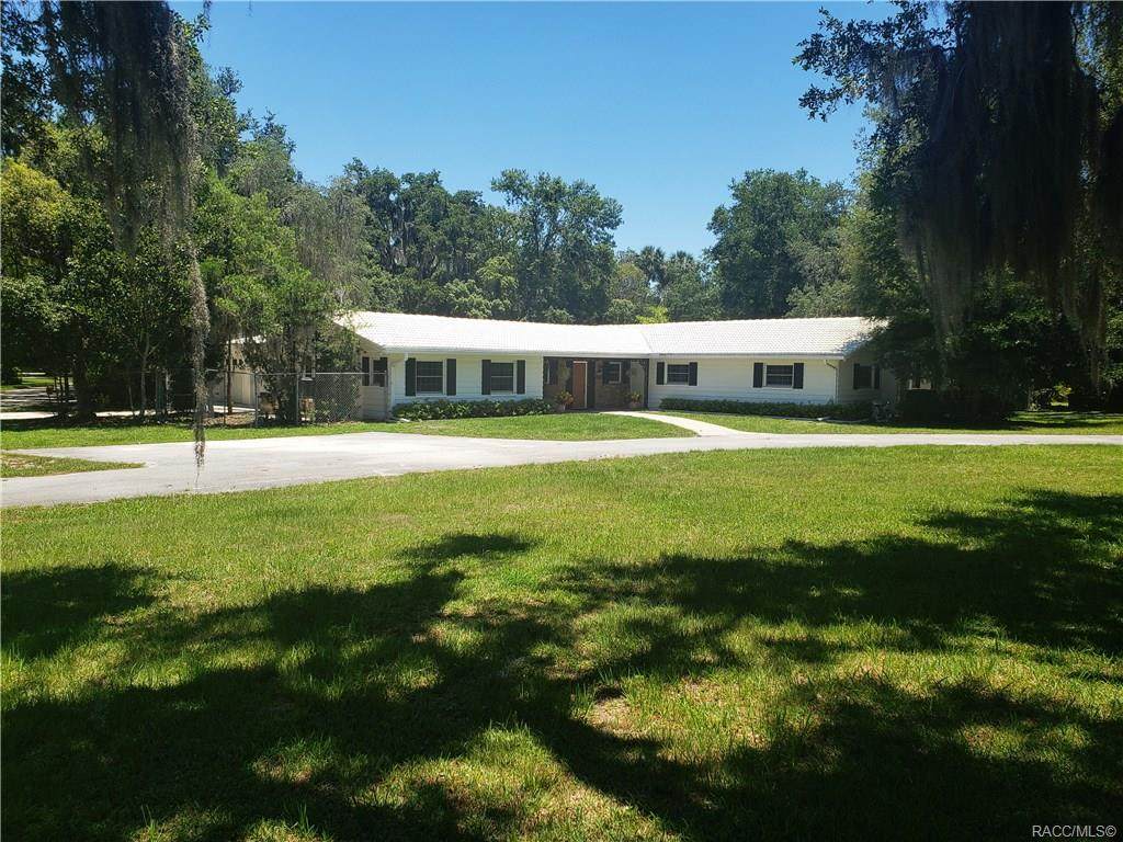 945 3rd Avenue - Photo 1
