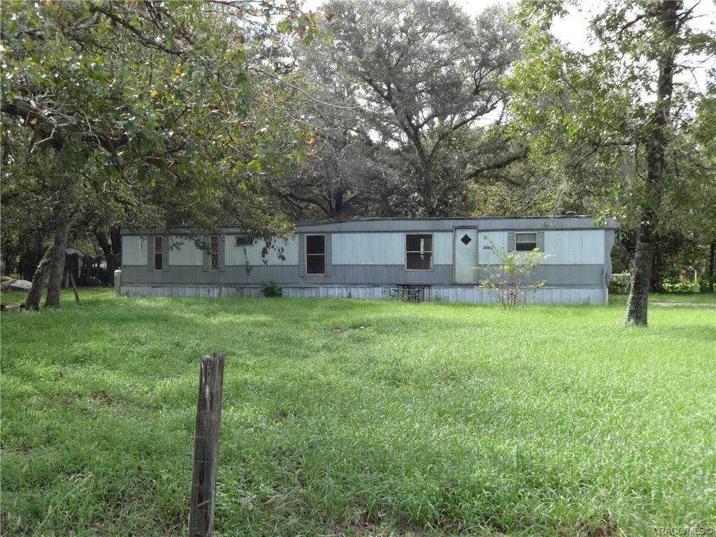 3894 Glen Street - Photo 1