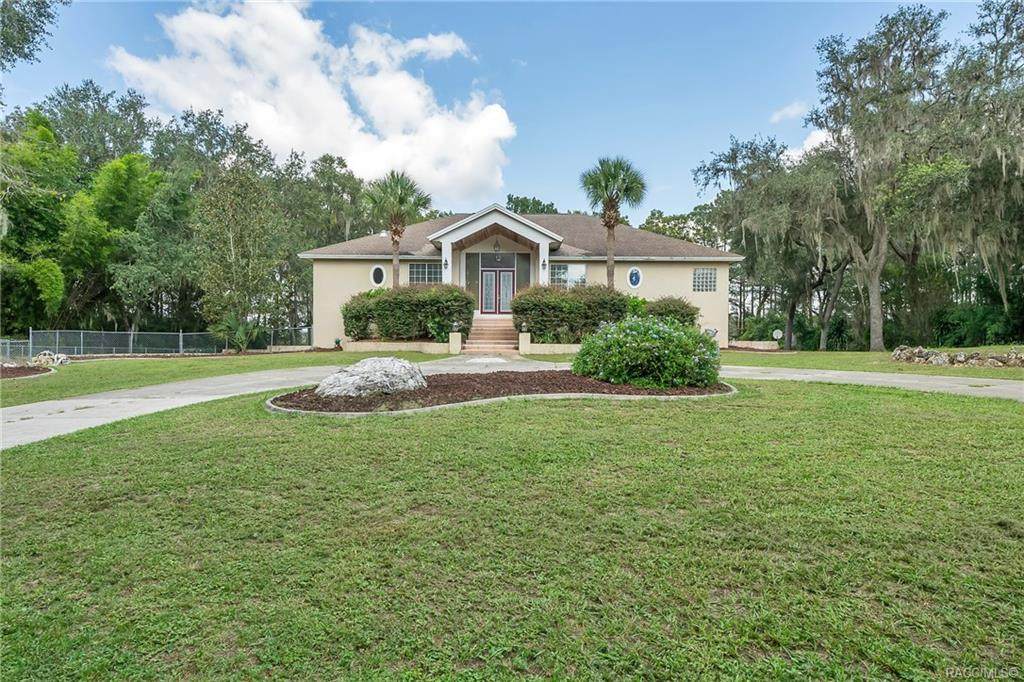 399 Montrose Point - Photo 1