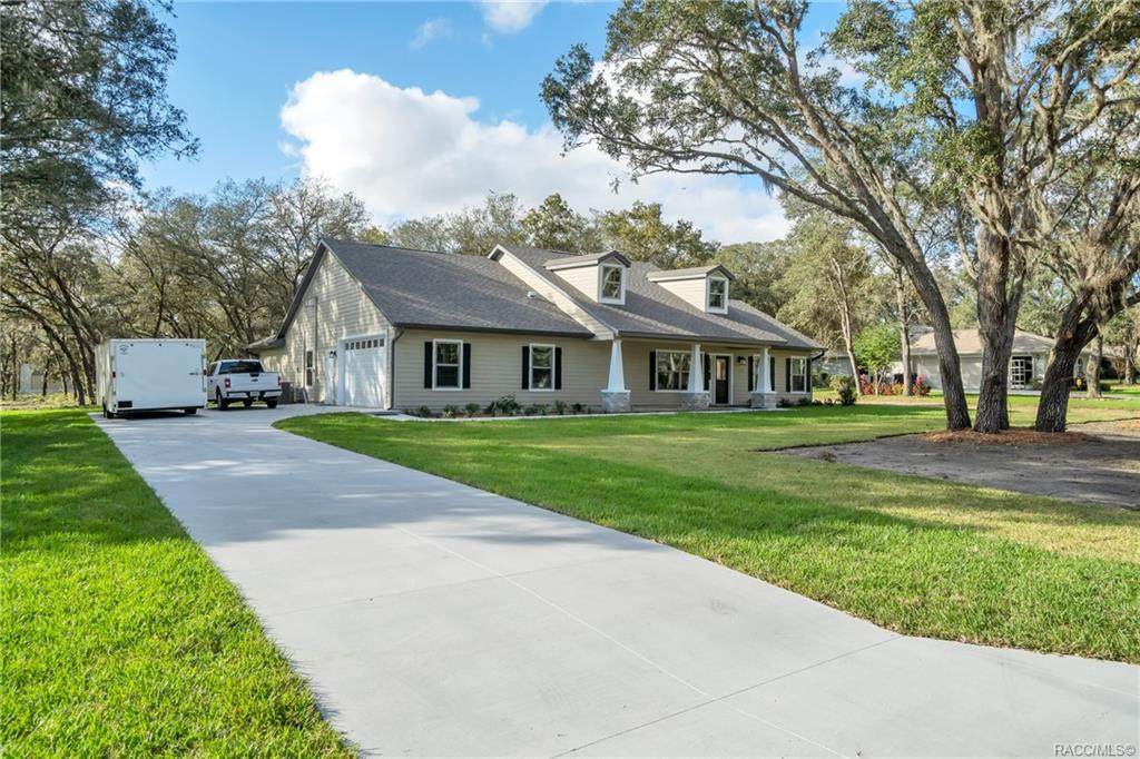 112 Fresno Avenue - Photo 1
