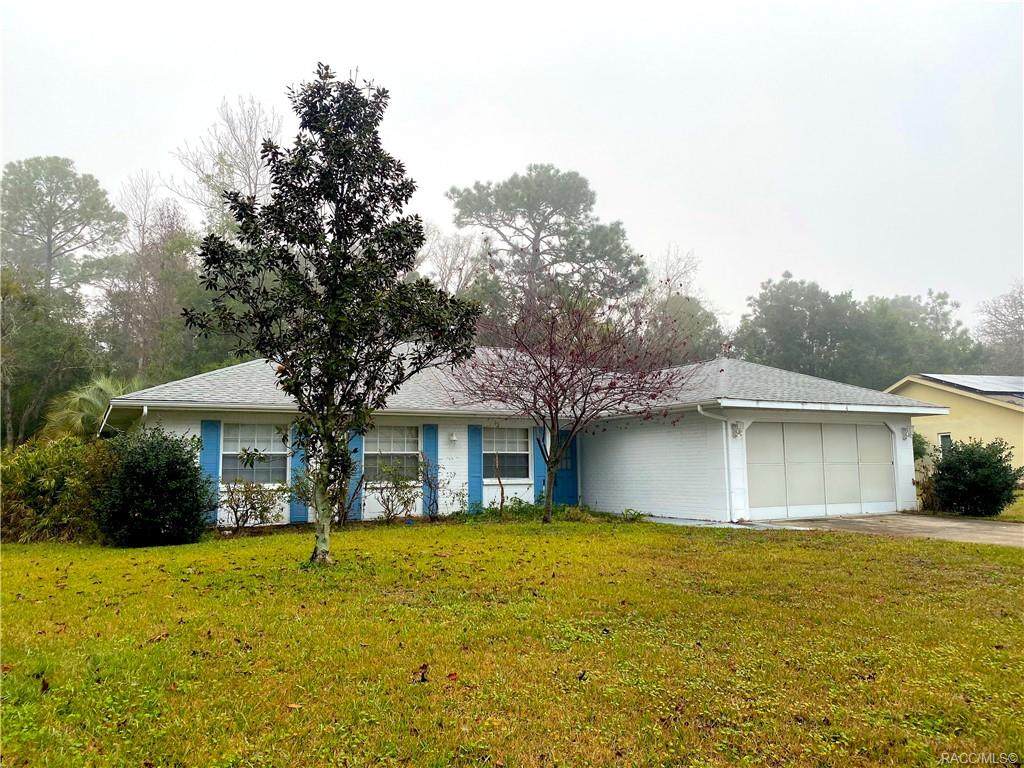 4 Foxgreen Court - Photo 1