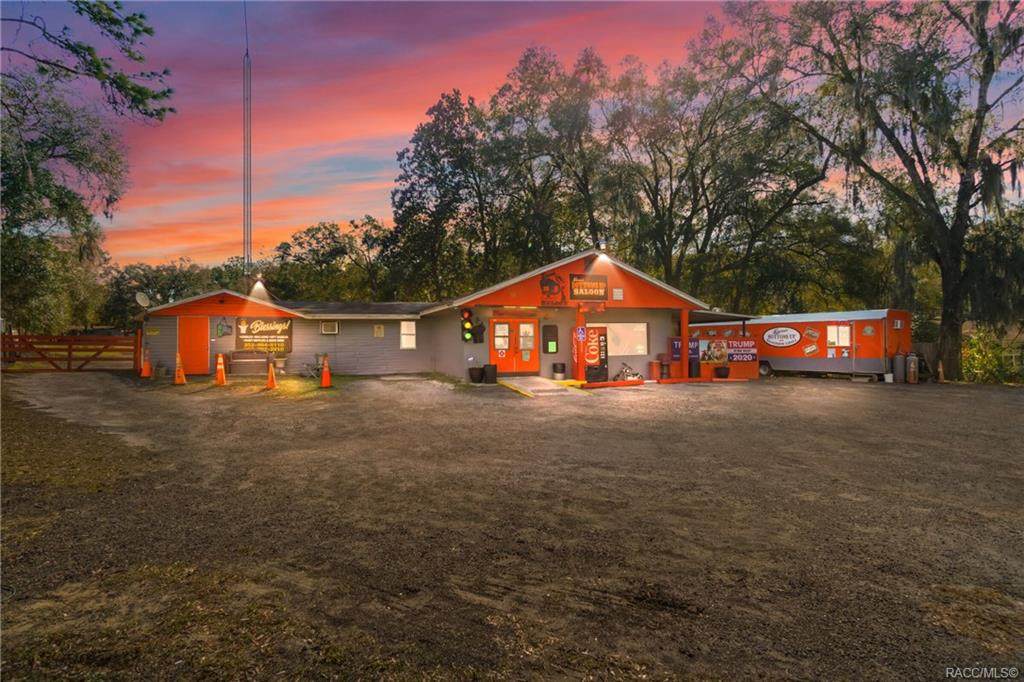9211 Florida Avenue - Photo 1