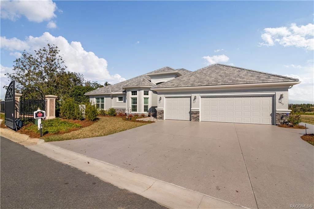 1407 Beacon Hill Drive - Photo 1