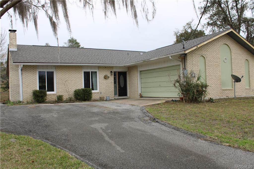1521 Hillock Terrace - Photo 1