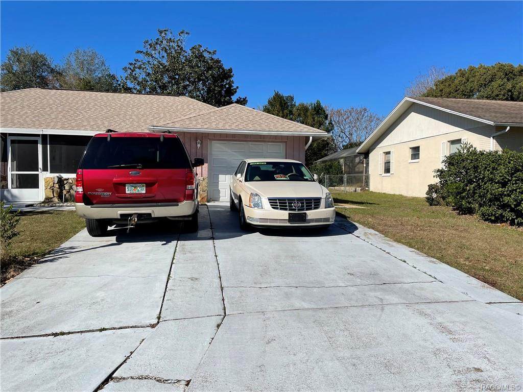 3516 Honeylocust Drive - Photo 1