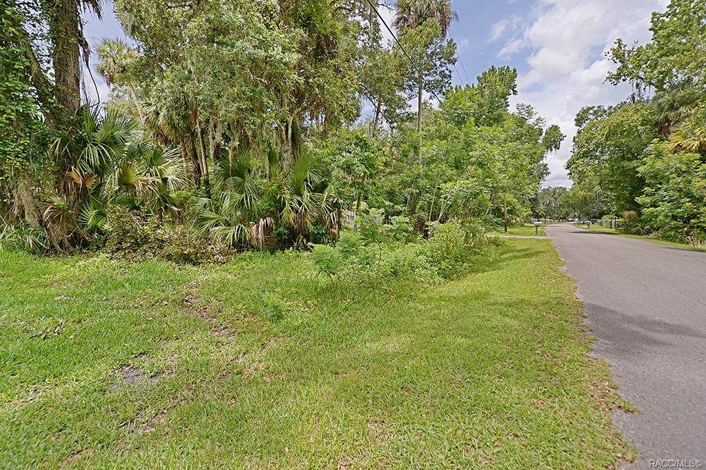 154 Robin Hood Road - Photo 1