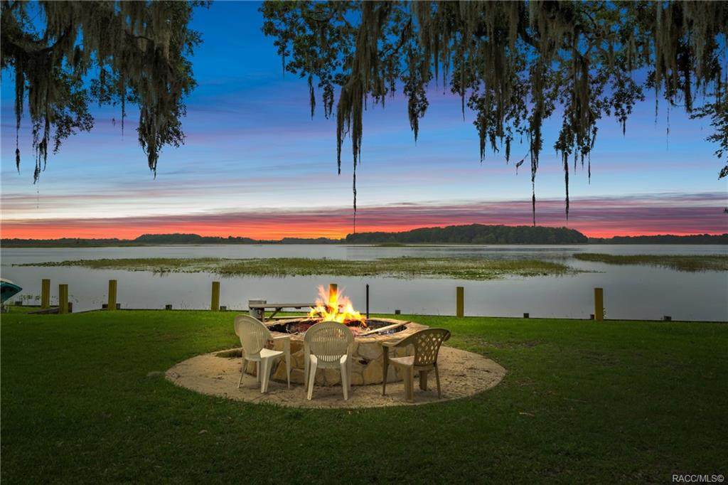 2489 Lakefront Drive - Photo 1
