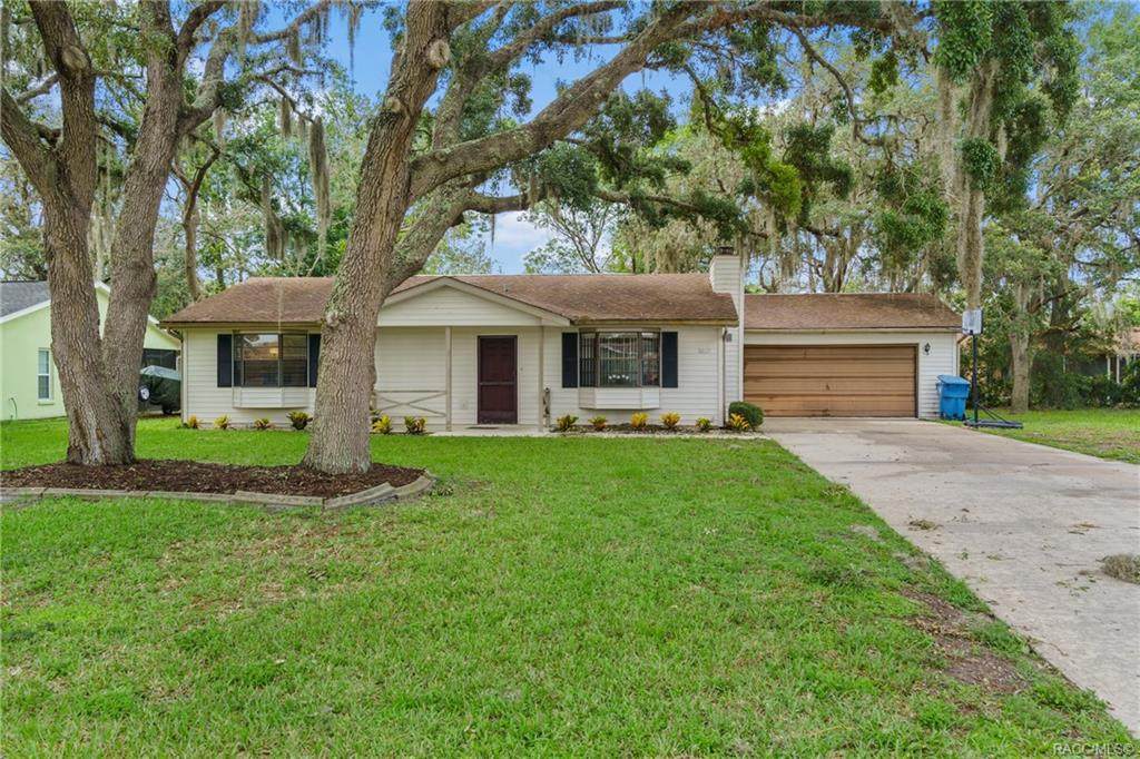 8802 Heather Boulevard - Photo 1