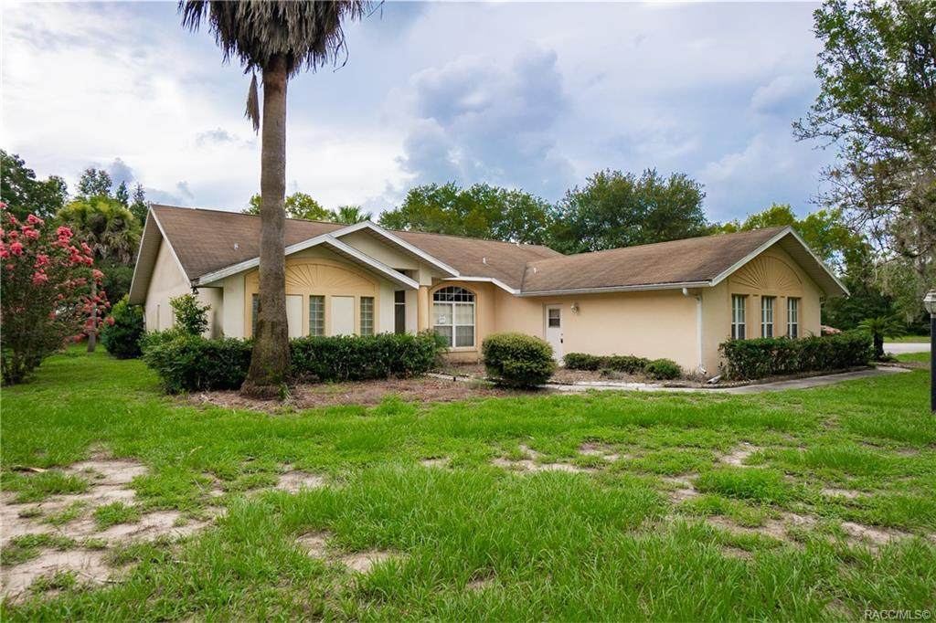 985 Allegrie Drive - Photo 1