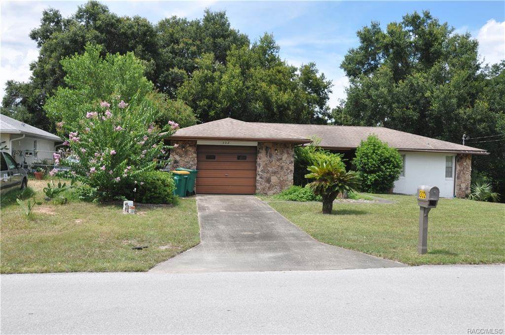 302 Hemlock Street - Photo 1