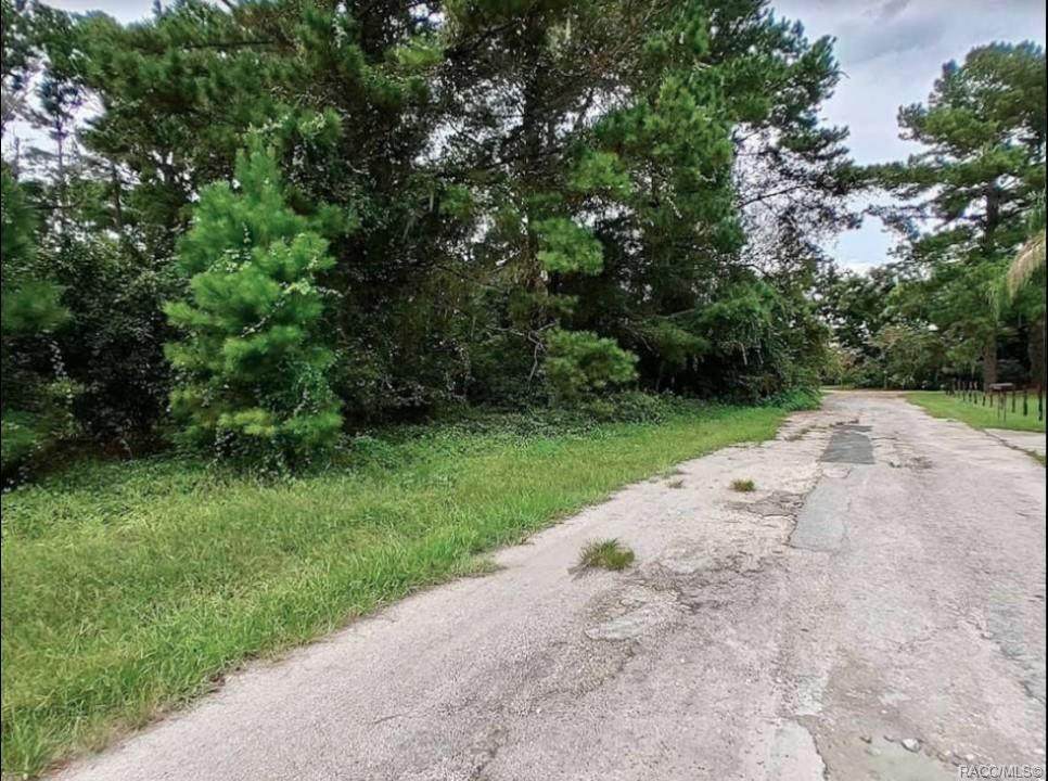 9010 Executive Loop - Photo 1