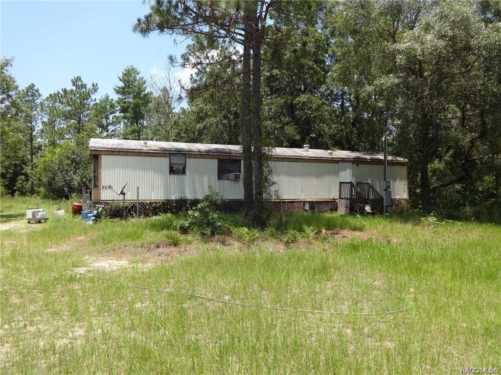 5070 Smokey Mountain Point - Photo 1