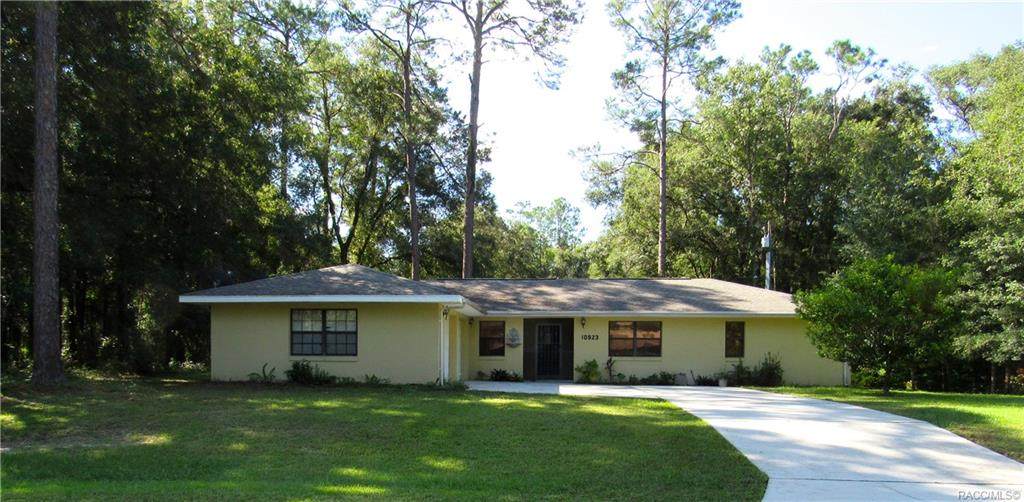 10923 Airway Loop - Photo 1