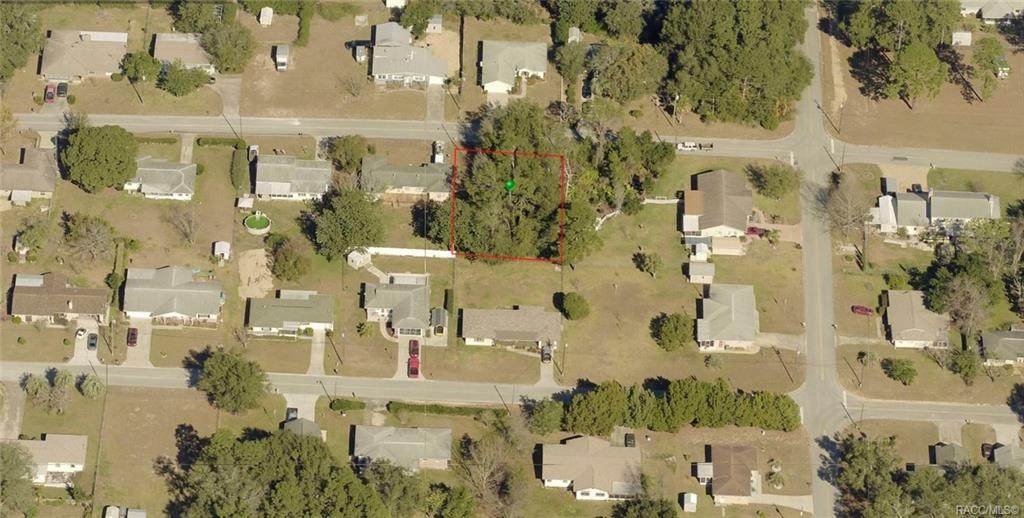 701 Oak Street - Photo 1