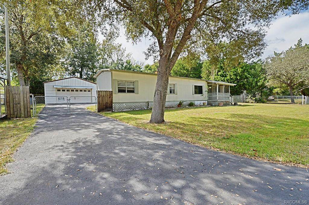 2748 North Street - Photo 1