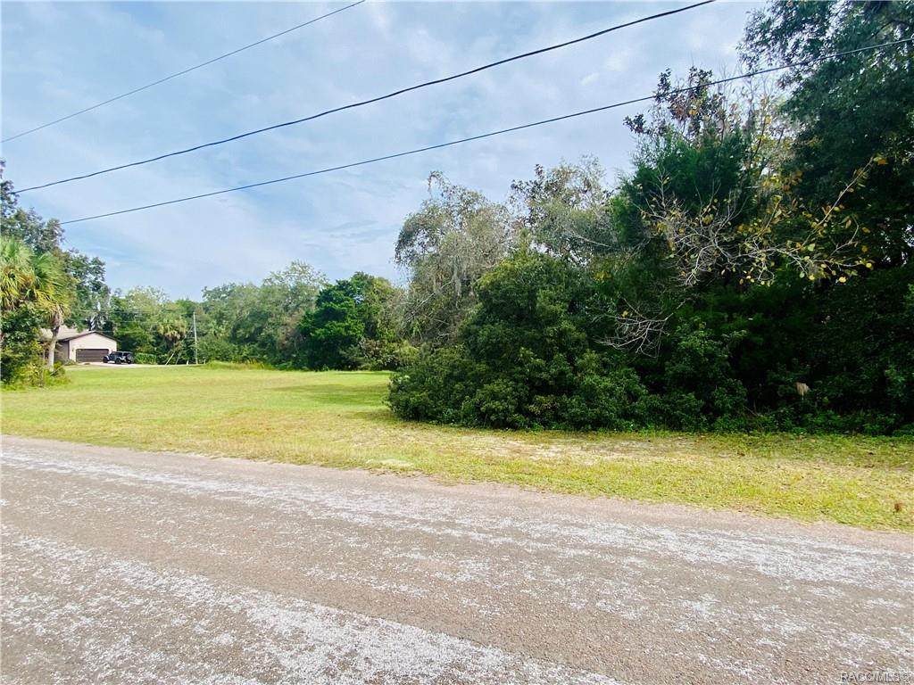 4540 Sawgrass Circle - Photo 1