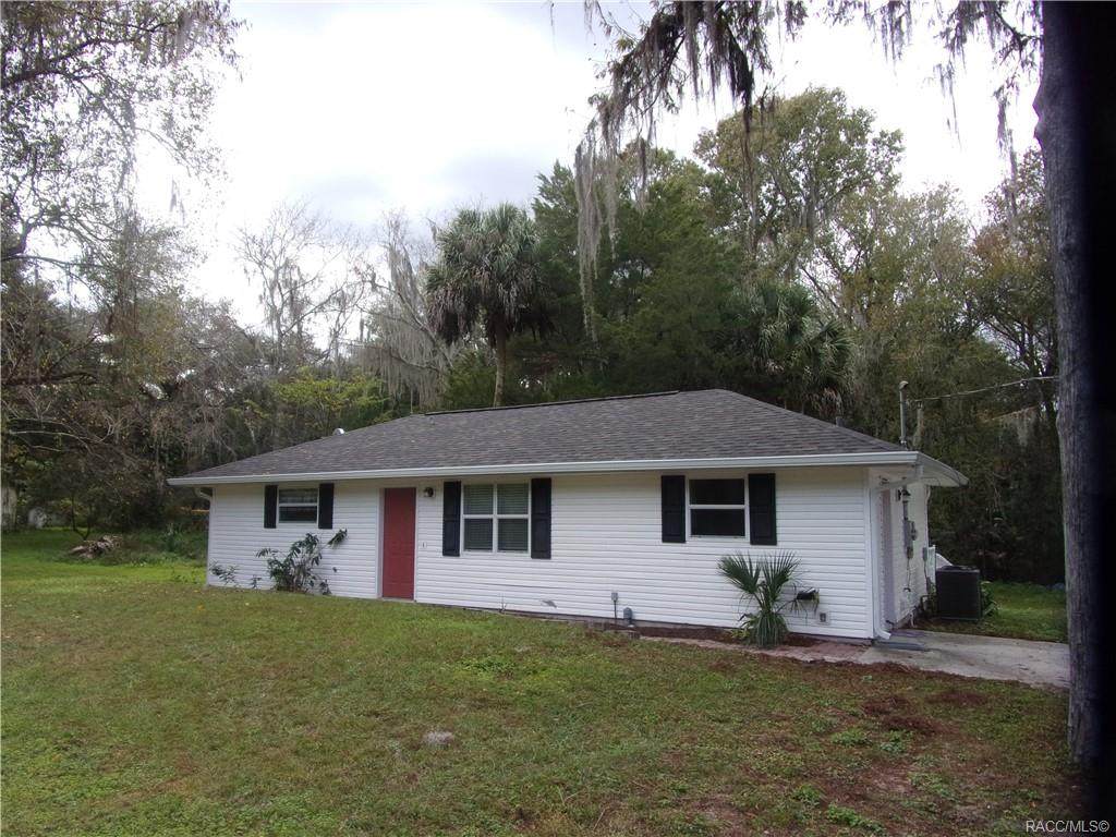 662 Marlene Point - Photo 1
