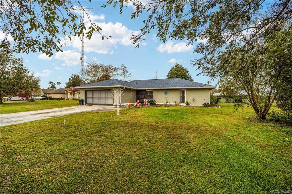 427 Marion Oaks Golf Way - Photo 1